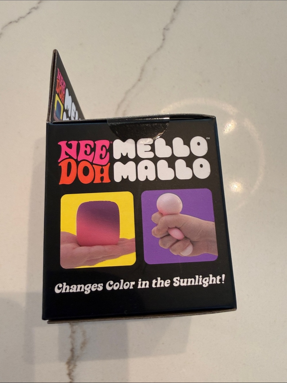 Color-Changing Squishy Toy - Yellow - Picture 3 of 6